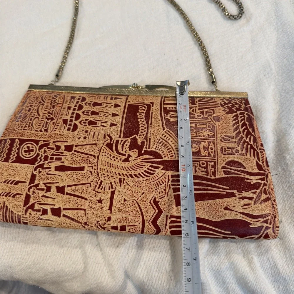Vtg MCM Egyptian Hieroglyphics Motif Tooled Leather Purse With Gold Tone‎ Chain